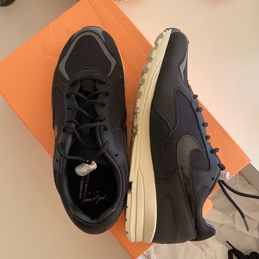 *Brand New* Nike Air Skylin II Fear of God